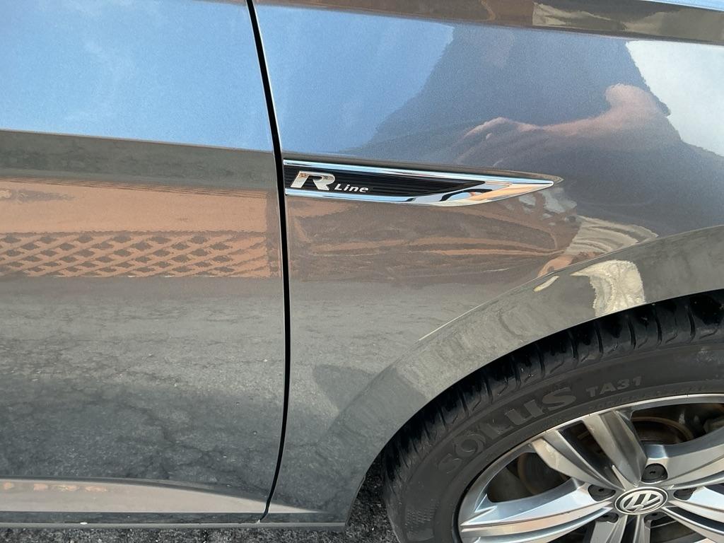 Volkswagen Jetta R-Line Auto w/SULEV 2019