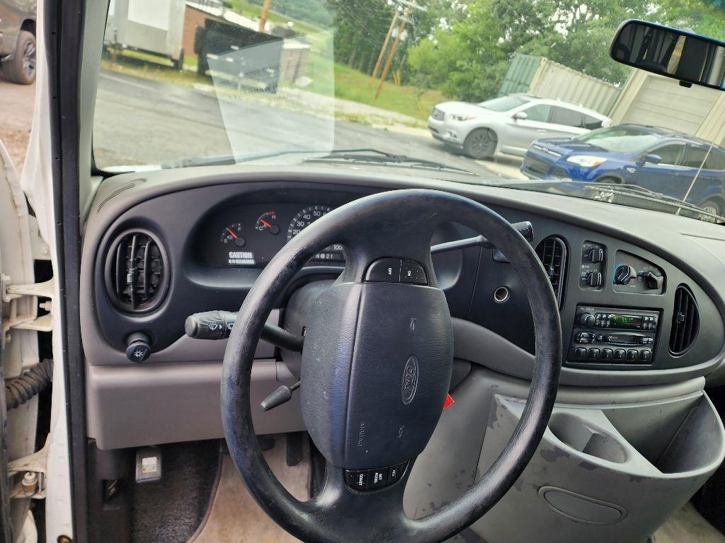 Ford Econoline Cargo Van E-250 Super Recreational 1998