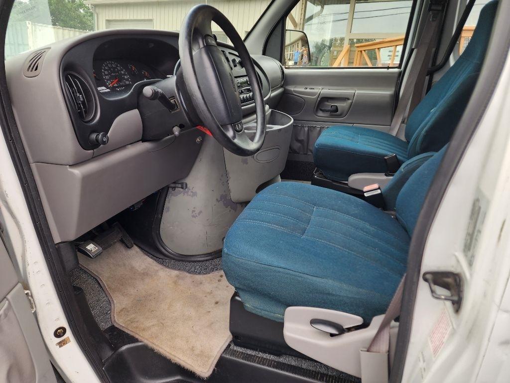 Ford Econoline Cargo Van E-250 Super Recreational 1998