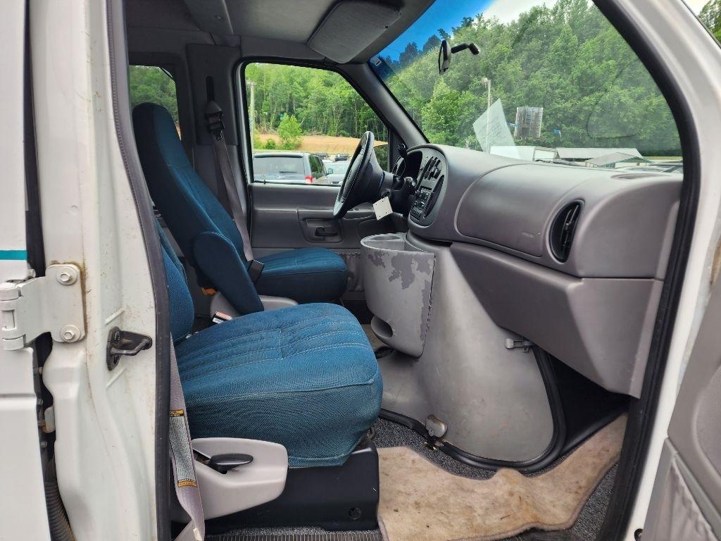 Ford Econoline Cargo Van E-250 Super Recreational 1998