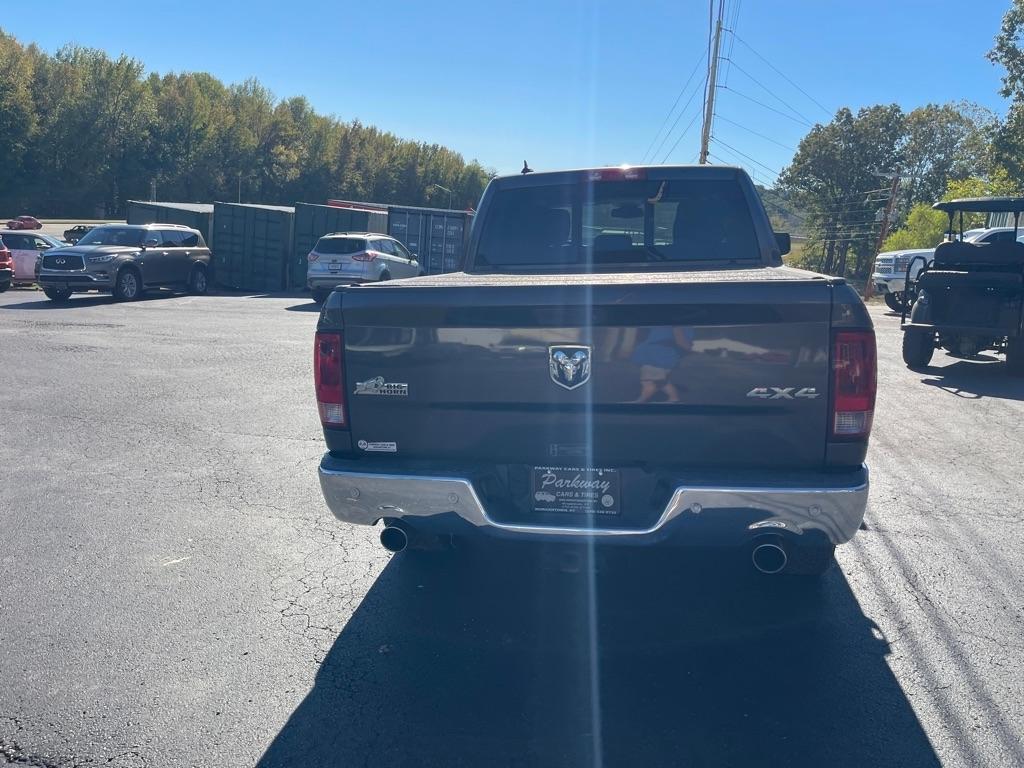 RAM 1500 4WD Crew Cab 140.5" Big Horn 2014