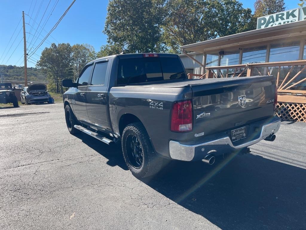 RAM 1500 4WD Crew Cab 140.5" Big Horn 2014