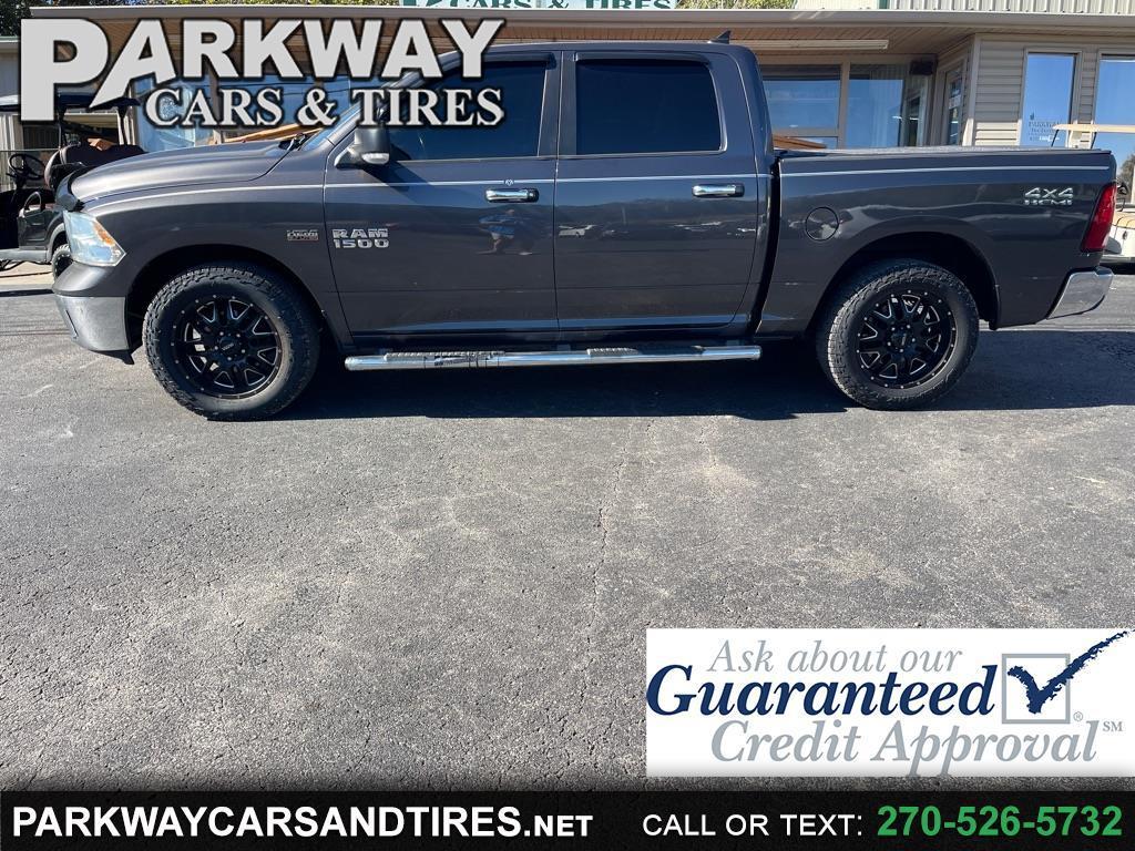 2014 RAM 1500 4WD Crew Cab 140.5" Big Horn