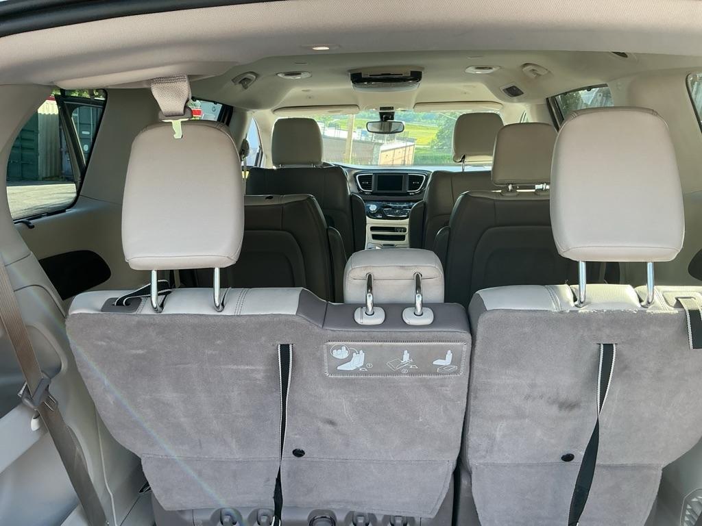 Chrysler Pacifica Touring L FWD 2018