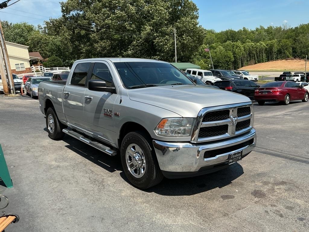 RAM 2500 SLT 4x2 Crew Cab 6'4" Box 2017