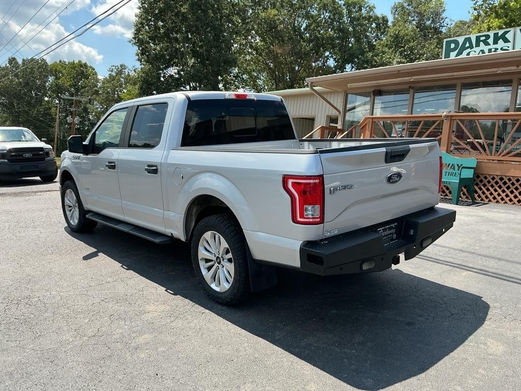 Ford F-150 4WD SuperCrew 145" Lariat 2016