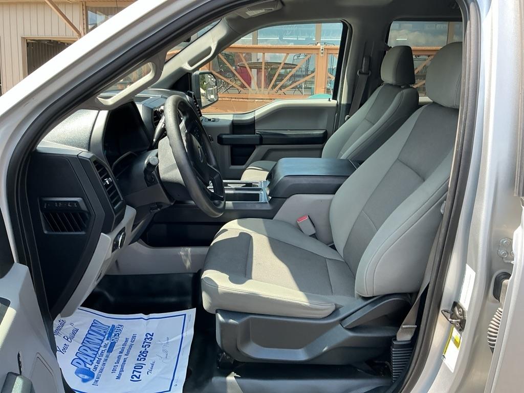 Ford F-150 4WD SuperCrew 145" Lariat 2016