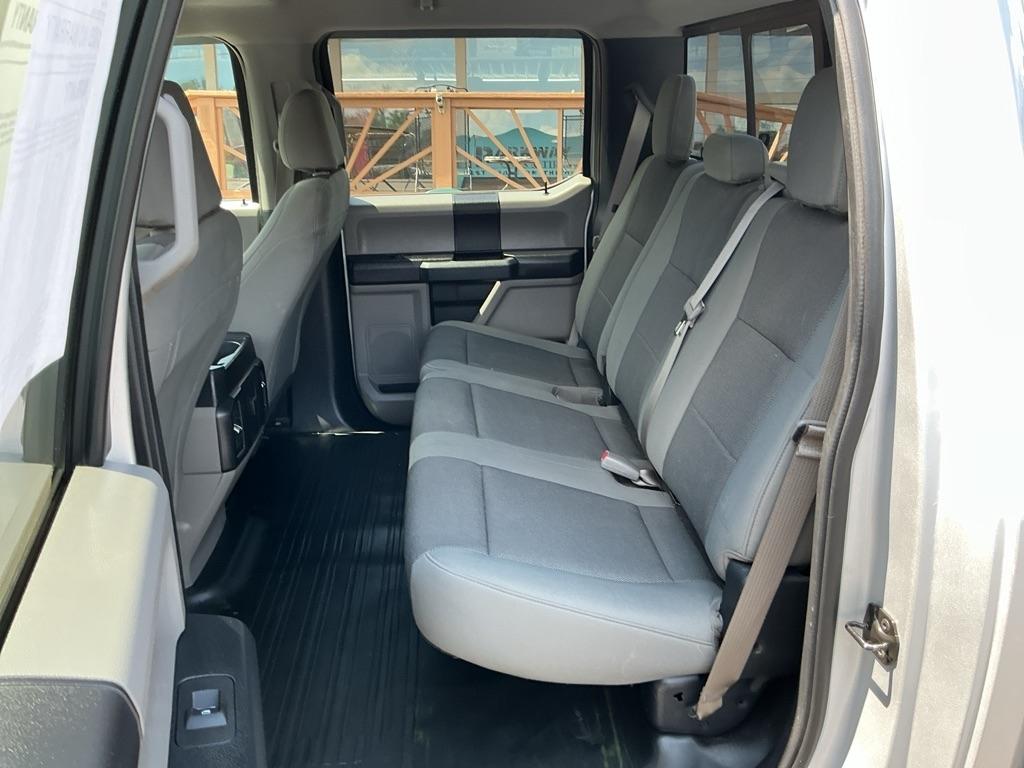 Ford F-150 4WD SuperCrew 145" Lariat 2016