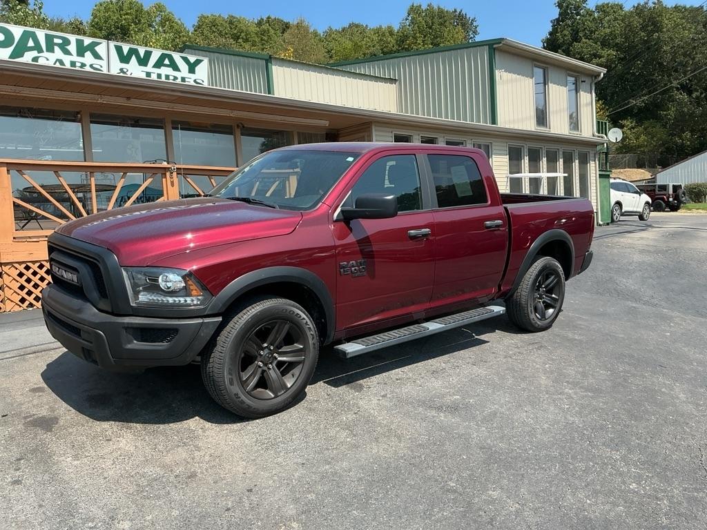 RAM 1500 Classic Warlock 4x4 Crew Cab 5'7" Box 2024
