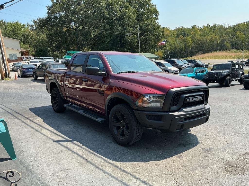 RAM 1500 Classic Warlock 4x4 Crew Cab 5'7" Box 2024
