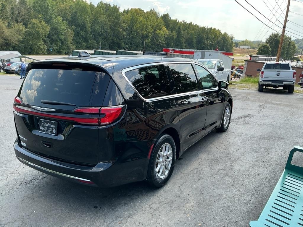 Chrysler Pacifica Touring L FWD 2024