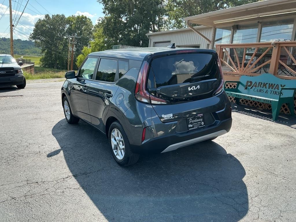 Kia Soul LX FWD 2025