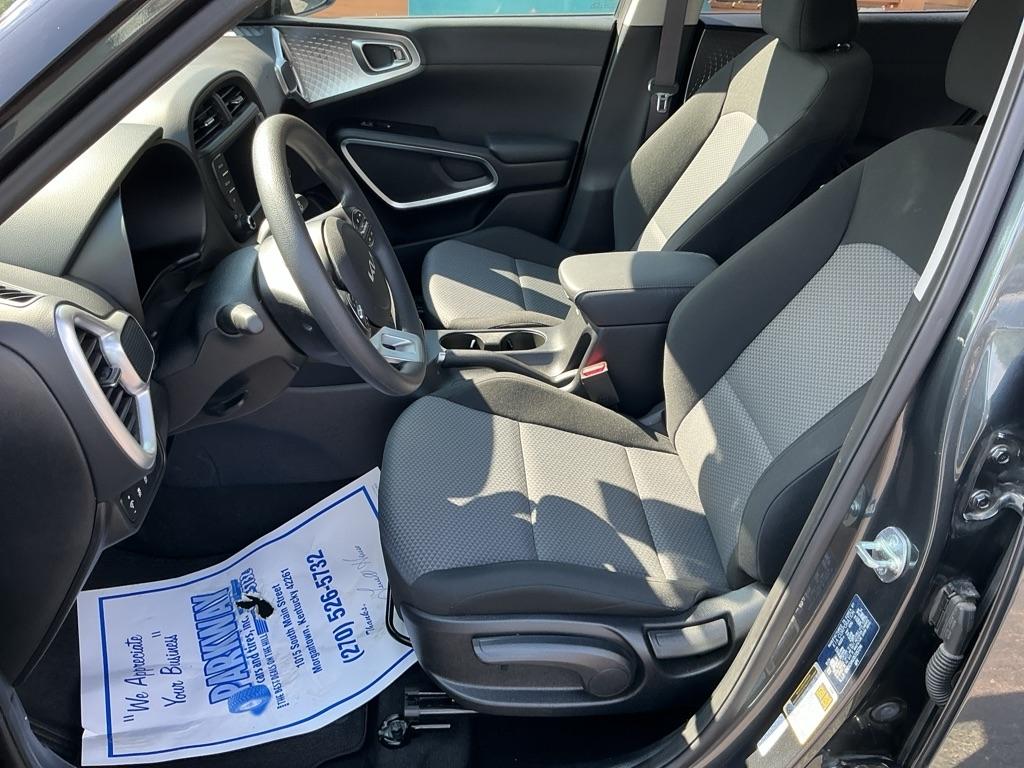 Kia Soul LX FWD 2025