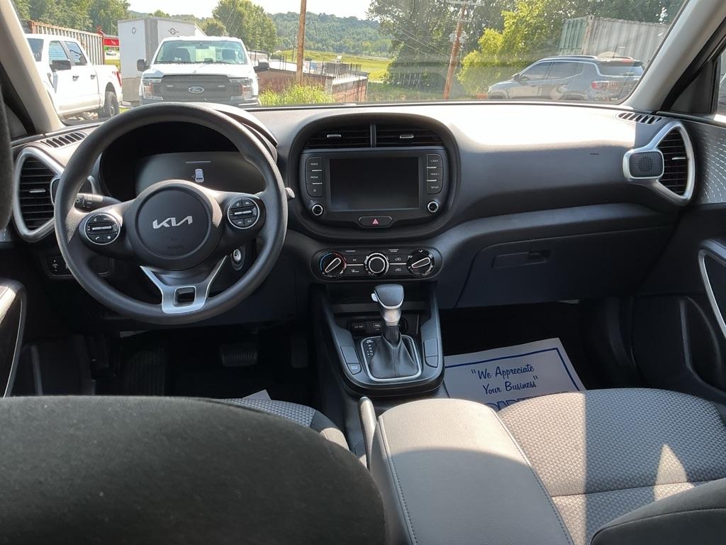 Kia Soul LX FWD 2025