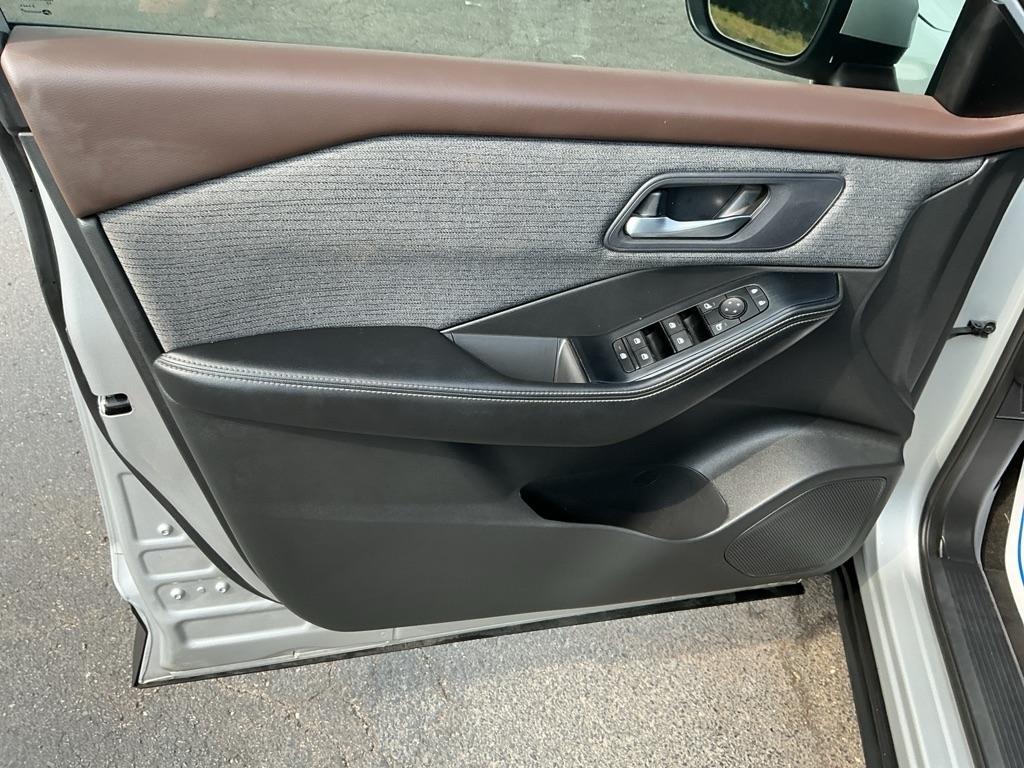 Nissan Rogue FWD SV *Ltd Avail* 2023