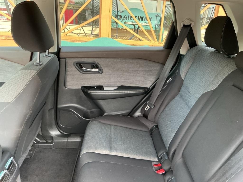 Nissan Rogue FWD SV *Ltd Avail* 2023