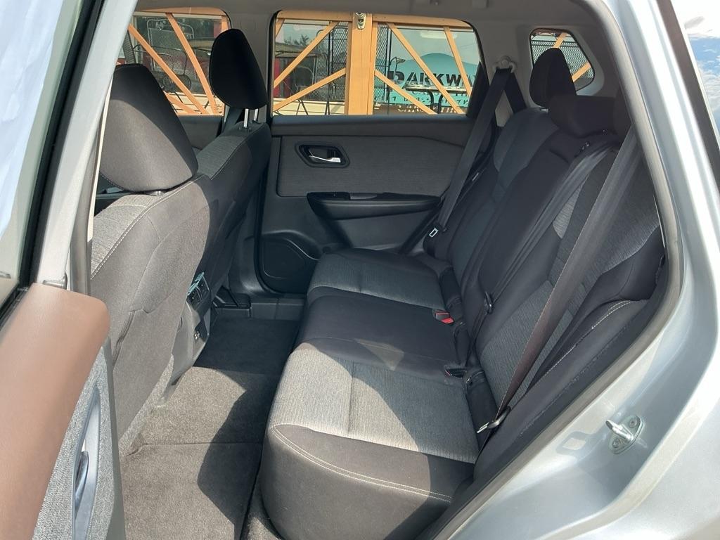 Nissan Rogue FWD SV *Ltd Avail* 2023