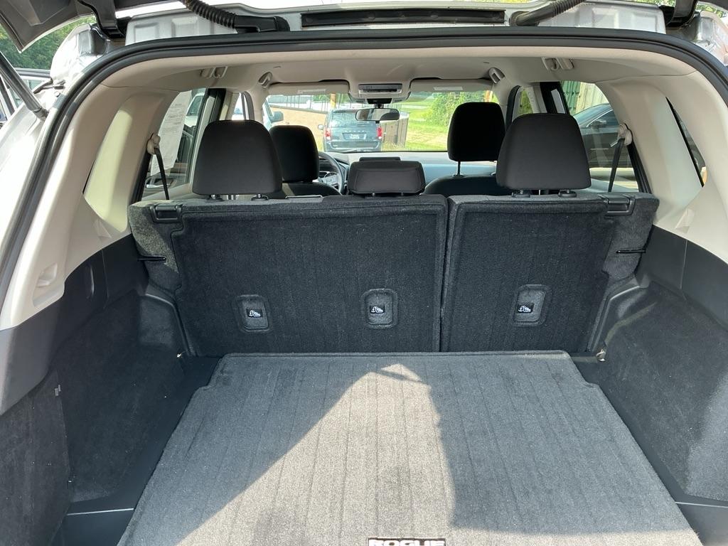 Nissan Rogue FWD SV *Ltd Avail* 2023