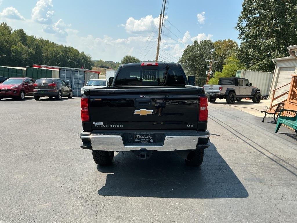 Chevrolet Silverado 2500HD 4WD Double Cab 144.2" LTZ 2016