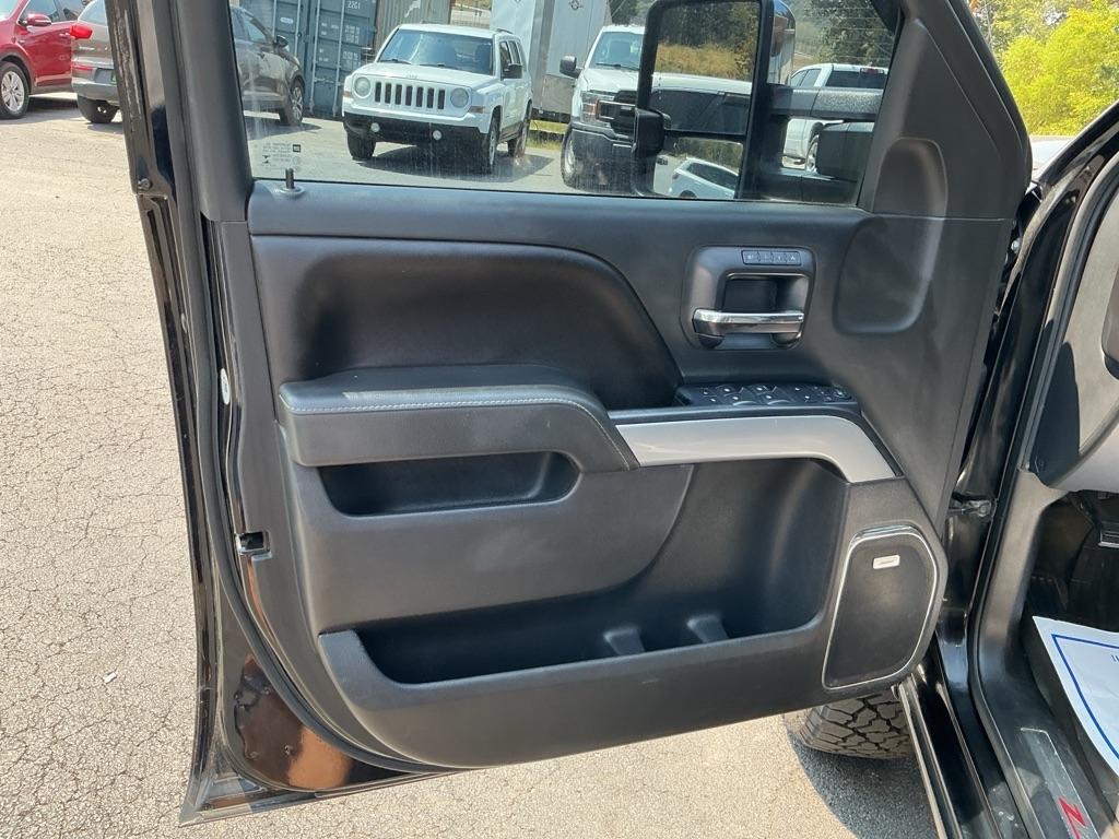 Chevrolet Silverado 2500HD 4WD Double Cab 144.2" LTZ 2016