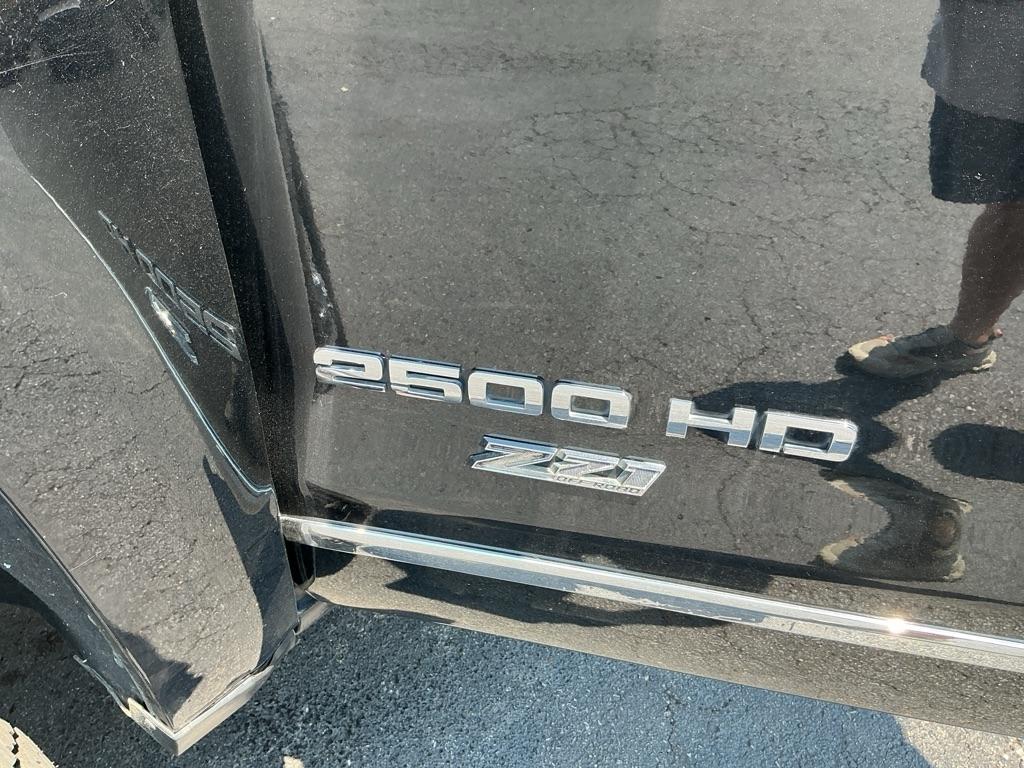 Chevrolet Silverado 2500HD 4WD Double Cab 144.2" LTZ 2016