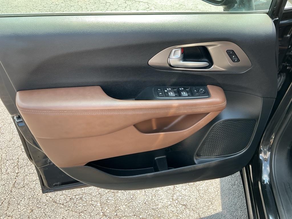 Chrysler Pacifica Limited FWD 2017