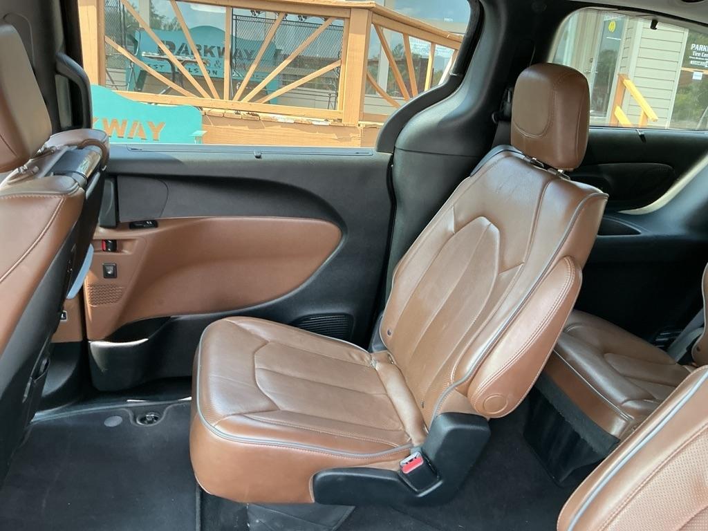 Chrysler Pacifica Limited FWD 2017