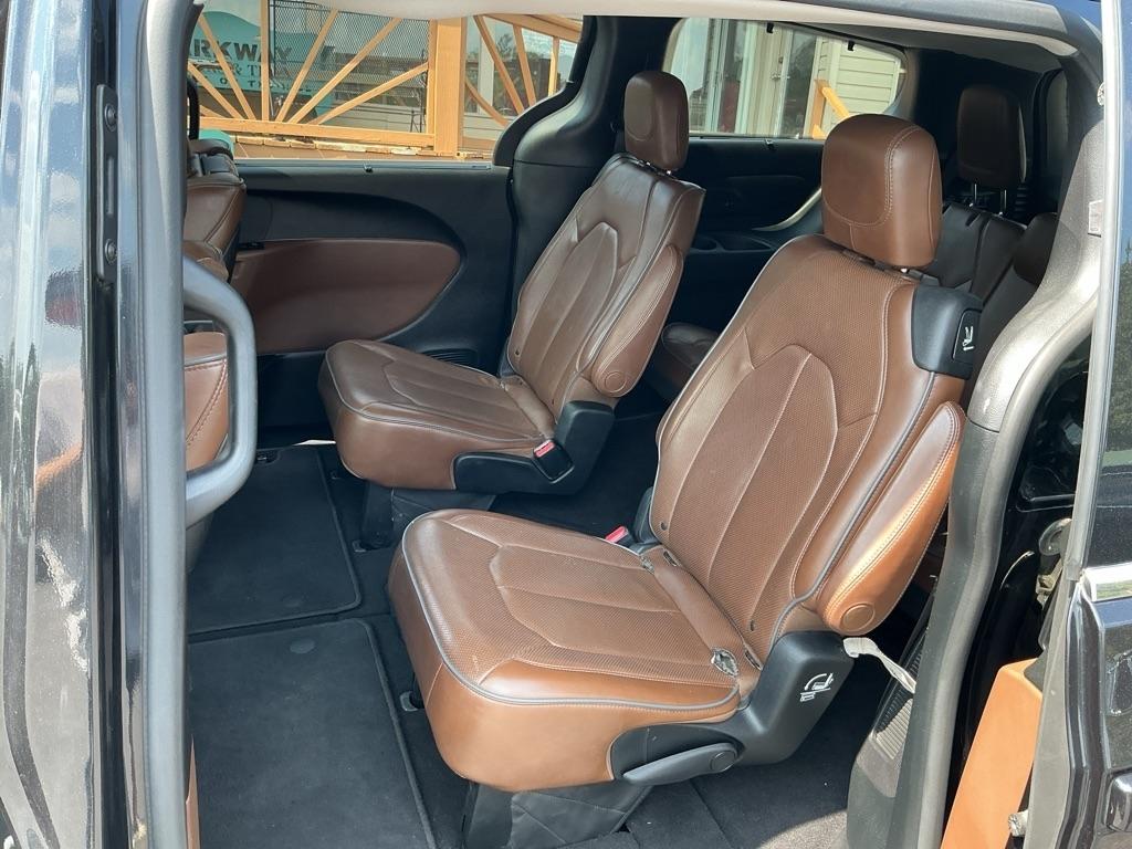 Chrysler Pacifica Limited FWD 2017