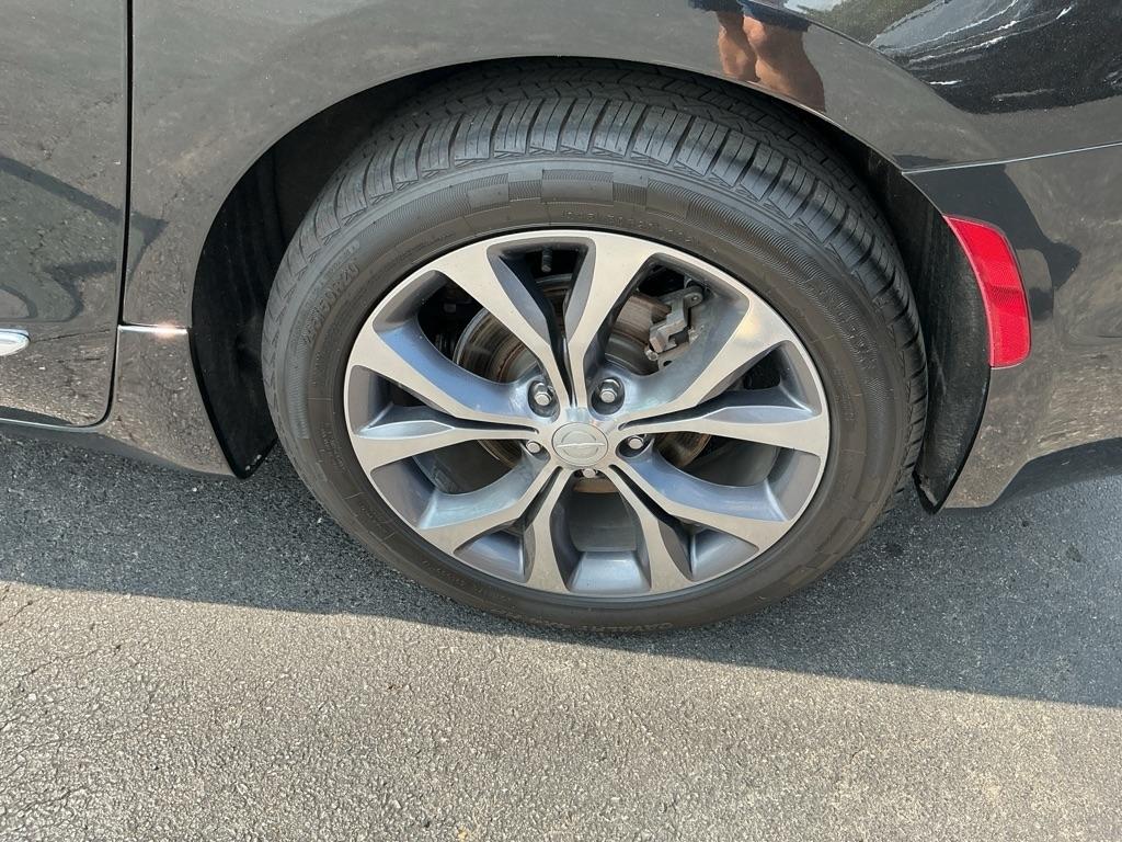Chrysler Pacifica Limited FWD 2017