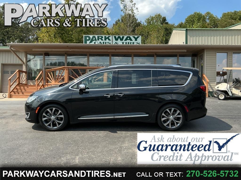 2017 Chrysler Pacifica Limited FWD