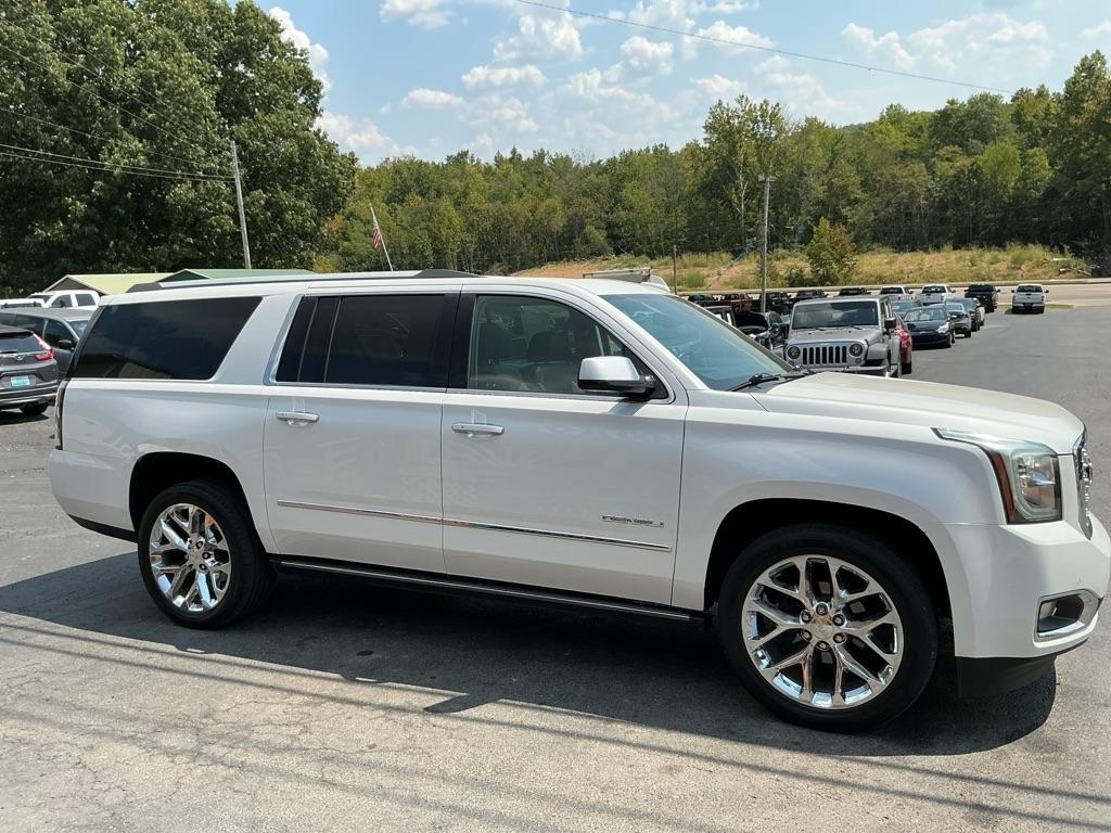 GMC Yukon XL 2WD 4dr Denali 2020