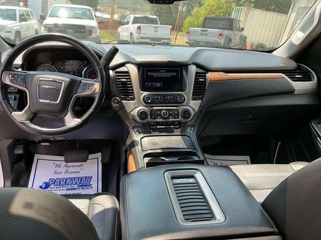 GMC Yukon XL 2WD 4dr Denali 2020