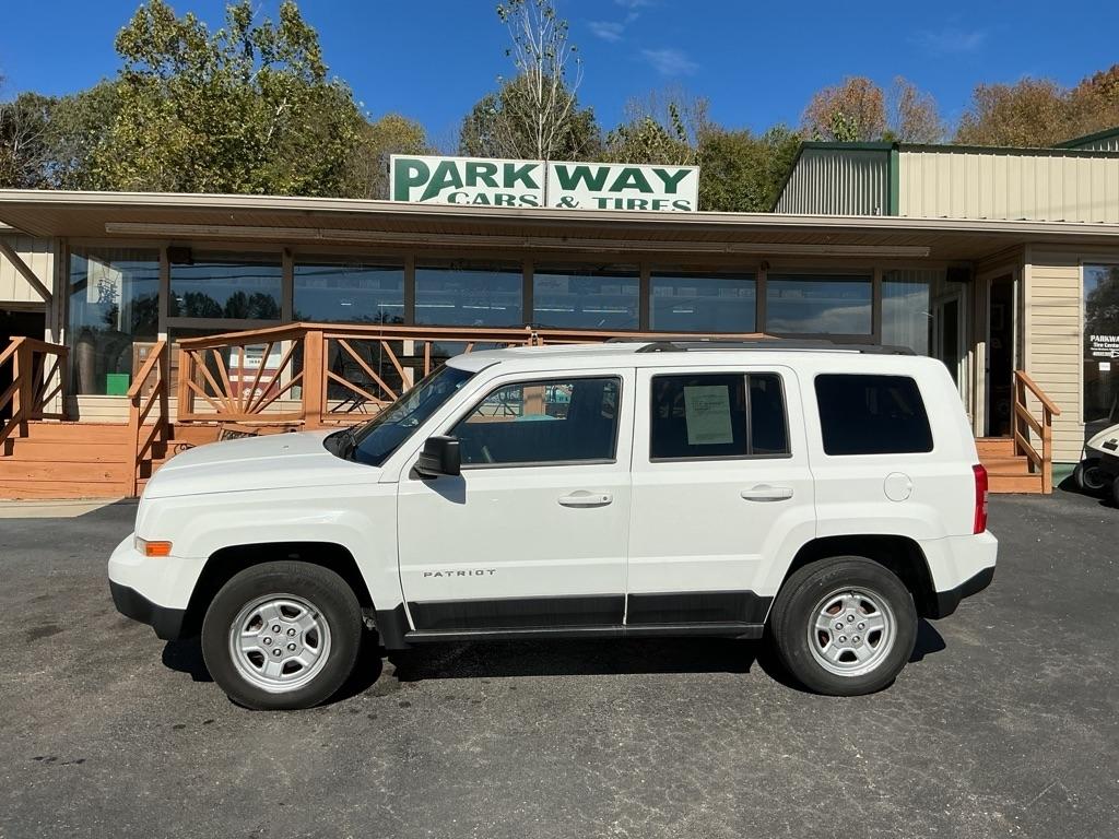 Jeep Patriot FWD 4dr Sport 2014