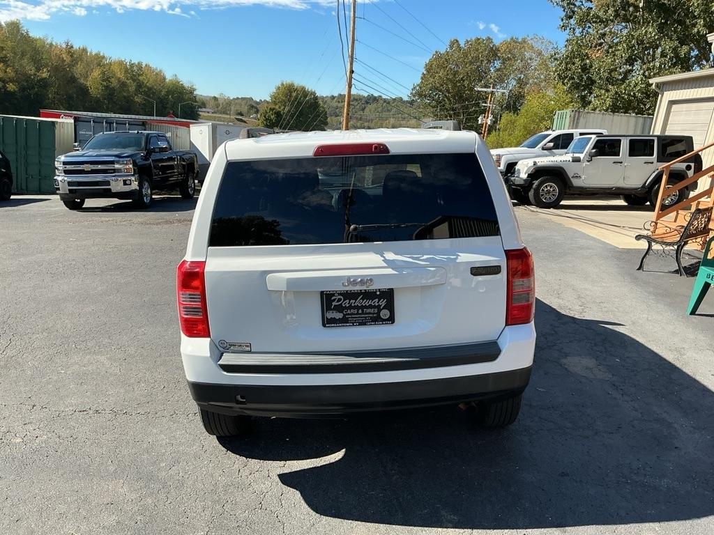Jeep Patriot FWD 4dr Sport 2014