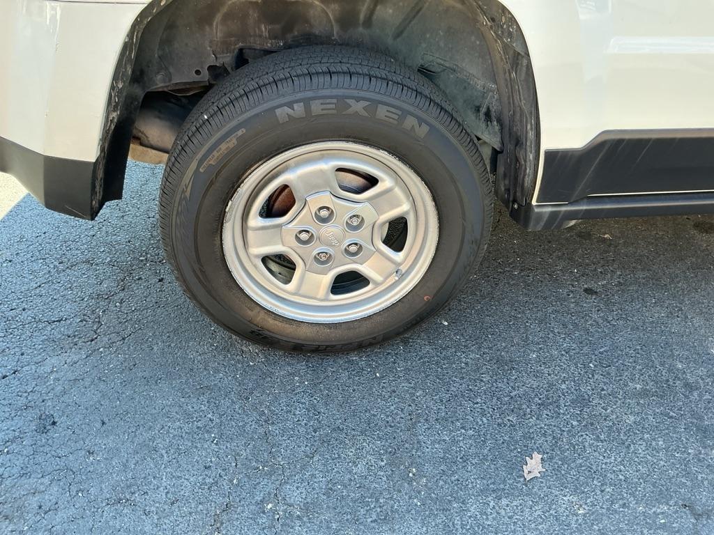 Jeep Patriot FWD 4dr Sport 2014
