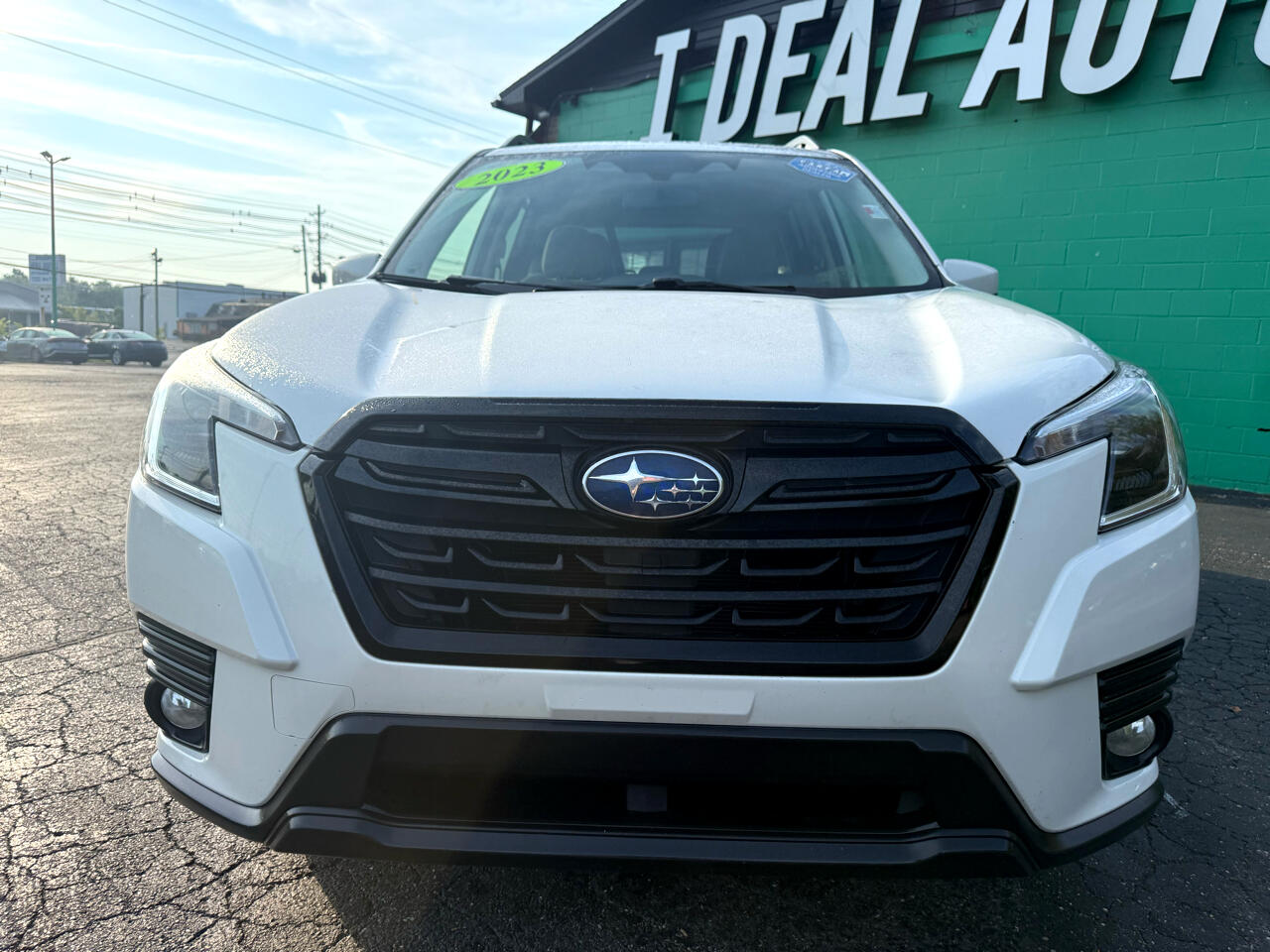 2023 Subaru Forester Premium photo 2