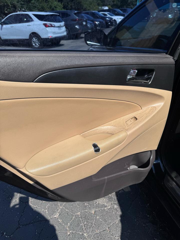 Hyundai Sonata 4dr Sdn 2.4L Auto GLS 2013