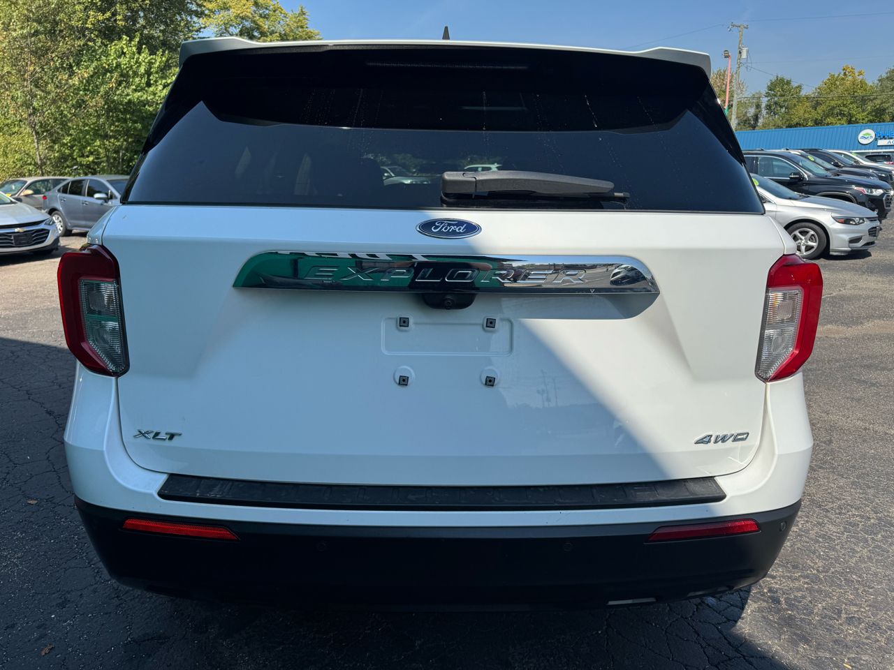2021 Ford Explorer XLT photo 3