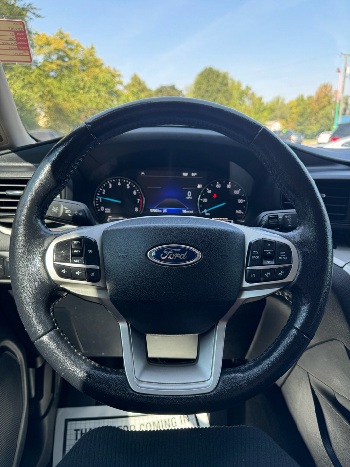 2021 Ford Explorer XLT photo 9