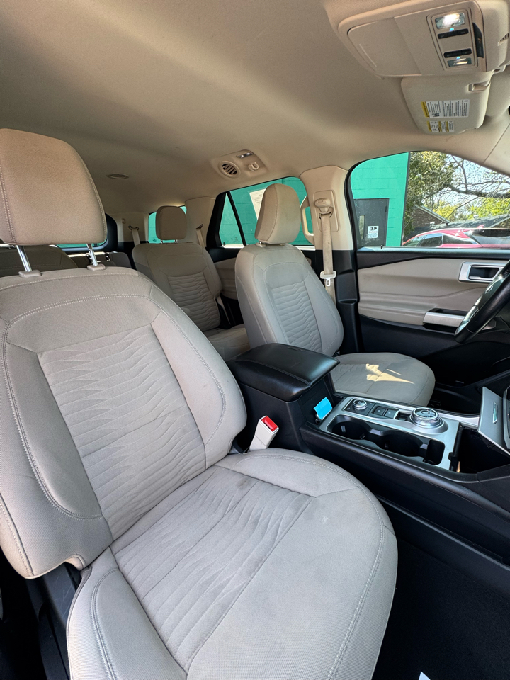 2021 Ford Explorer XLT photo 31