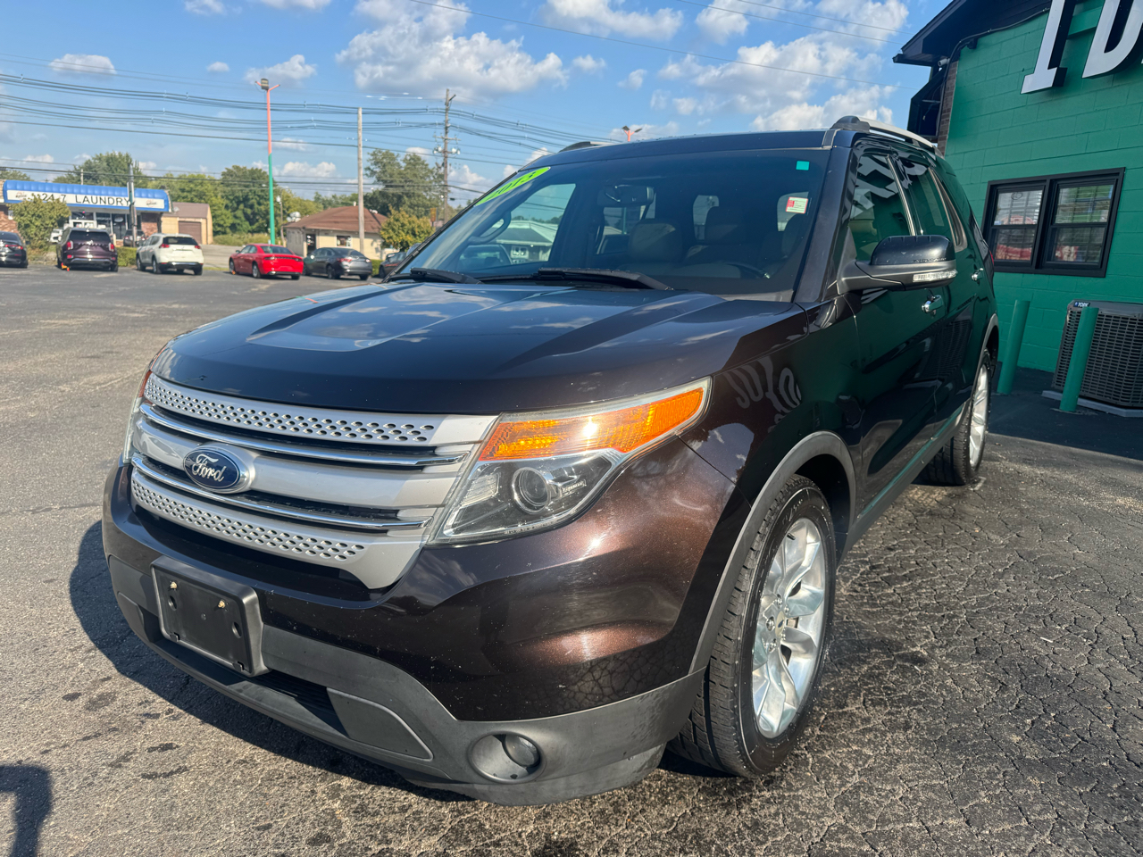 2013 Ford Explorer XLT photo 3