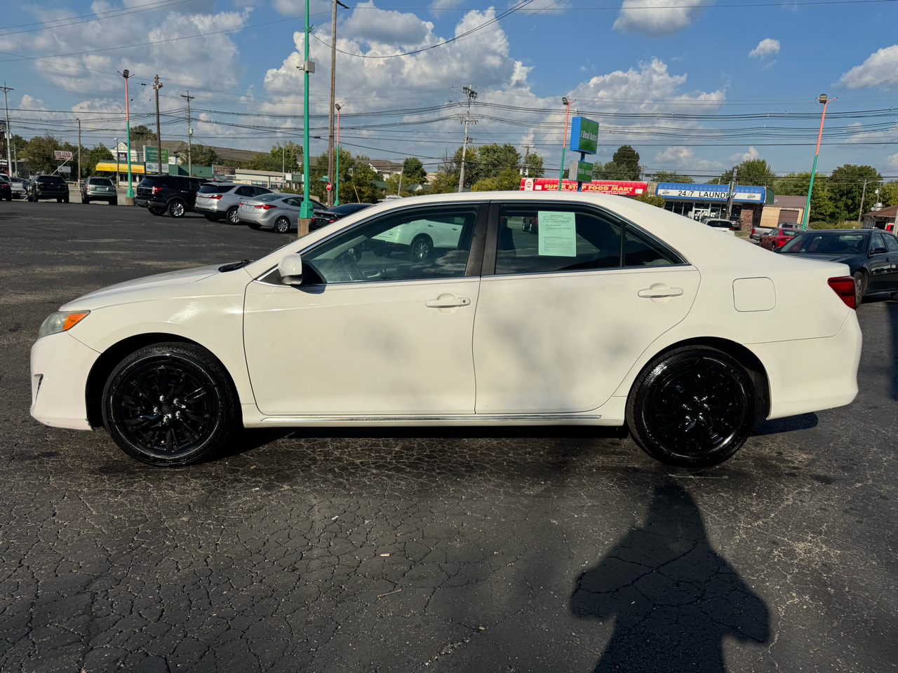 2014 Toyota Camry photo 3