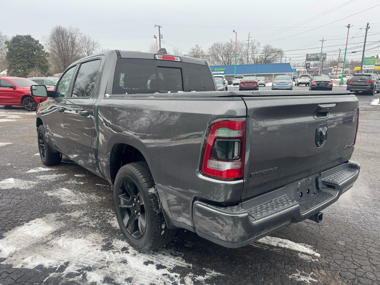 RAM 1500 Big Horn 4x4 Crew Cab 5'7" Box 2020