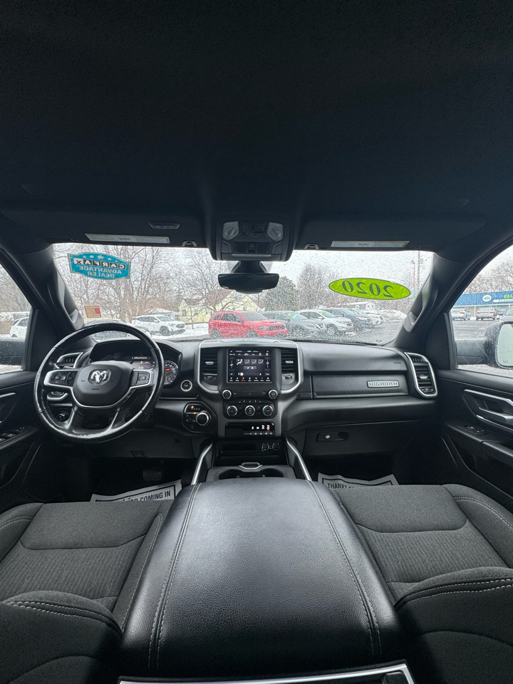 RAM 1500 Big Horn 4x4 Crew Cab 5'7" Box 2020