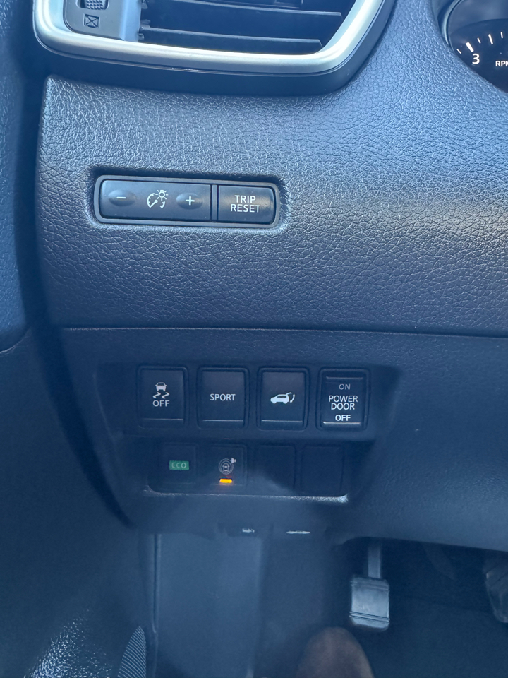 Nissan Rogue FWD 4dr SL 2015