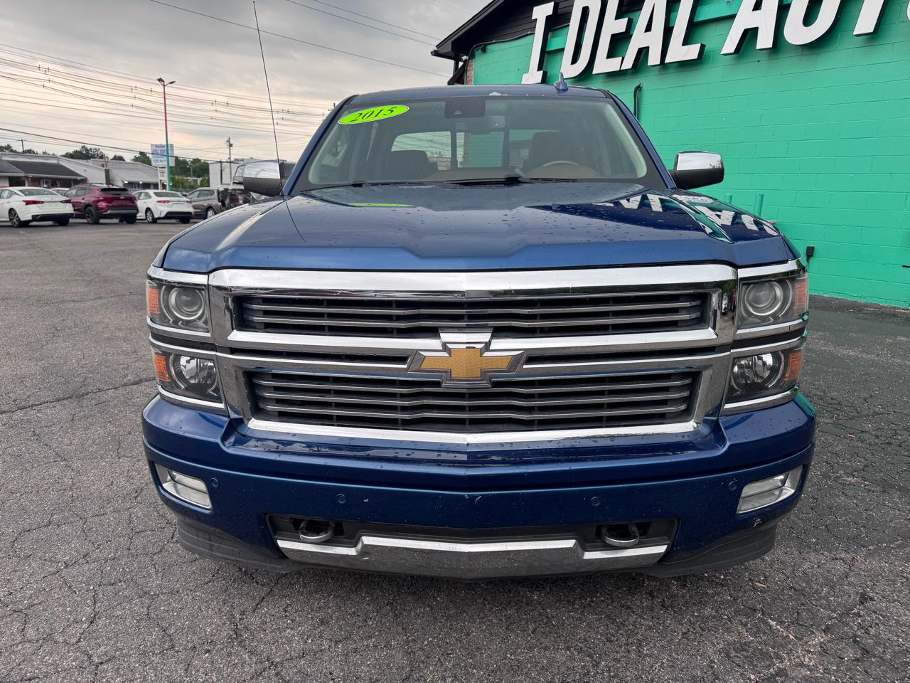 Chevrolet Silverado 1500 4WD Crew Cab 143.5" High Country 2015