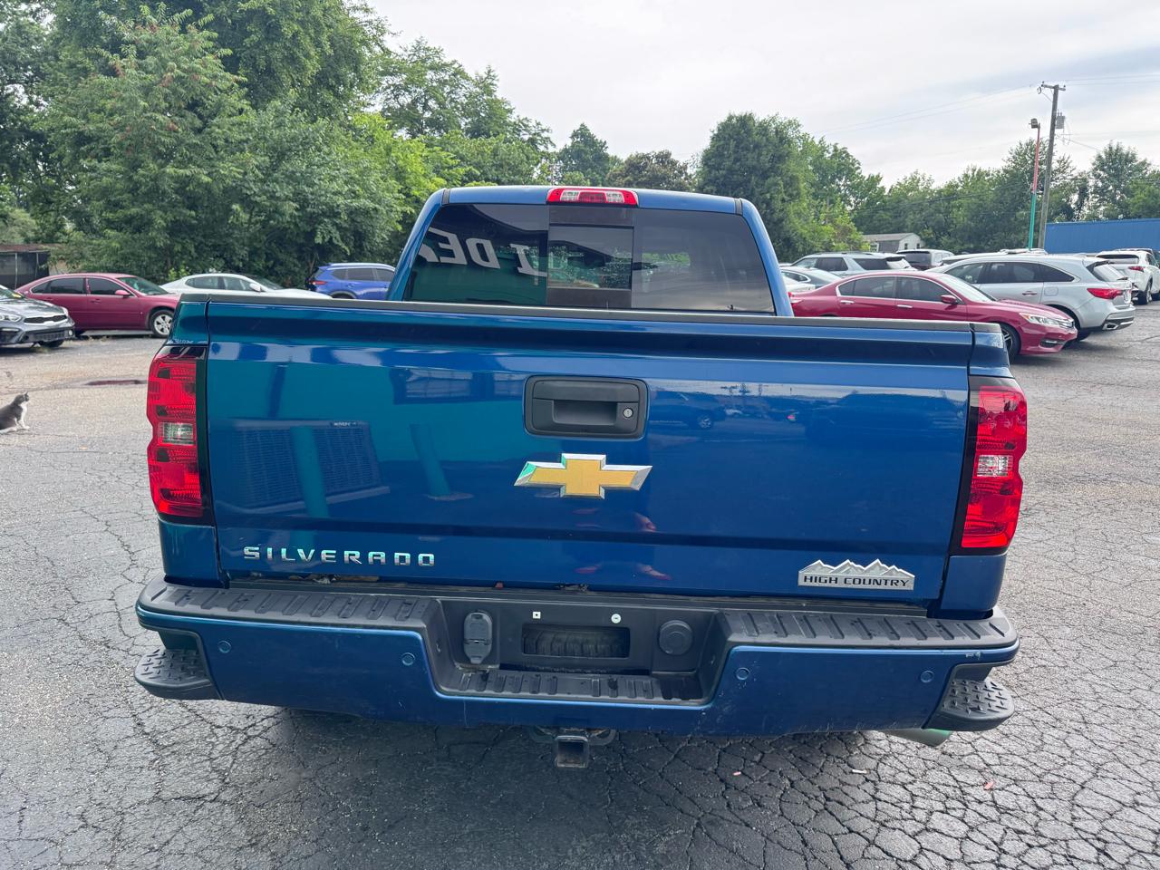 Chevrolet Silverado 1500 4WD Crew Cab 143.5" High Country 2015