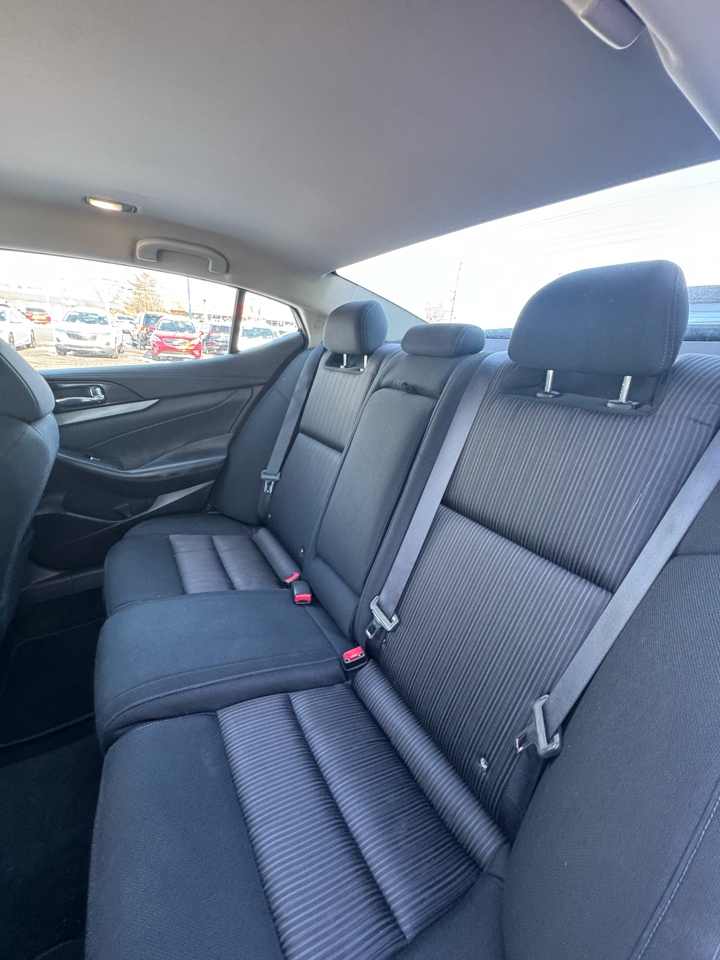Nissan Maxima S 3.5L *Ltd Avail* 2017