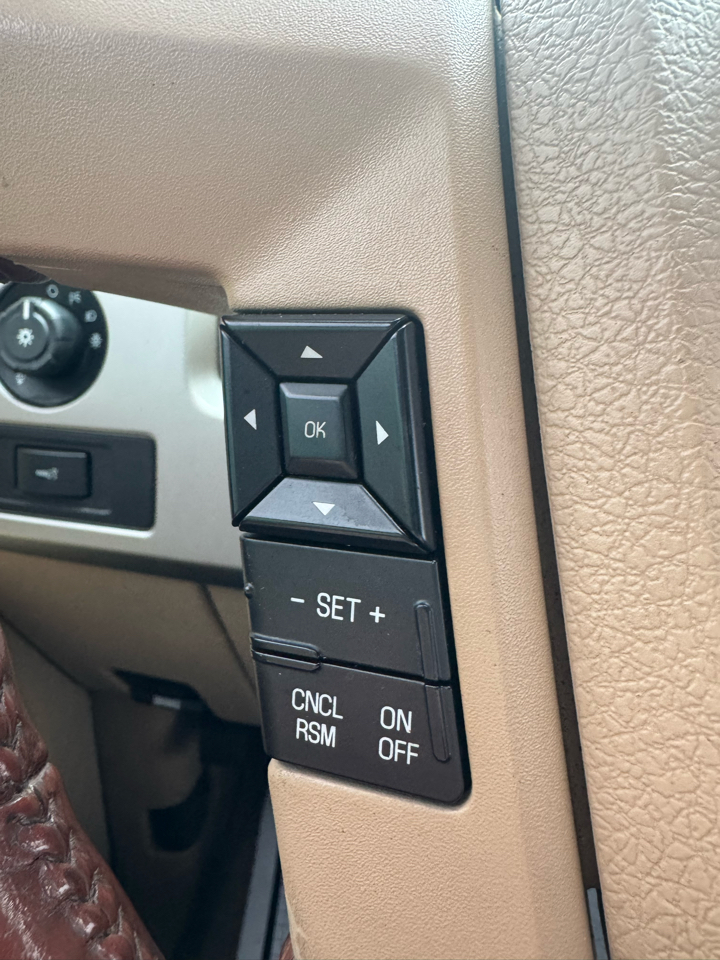 Ford F-150 4WD SuperCrew 145" King Ranch 2013