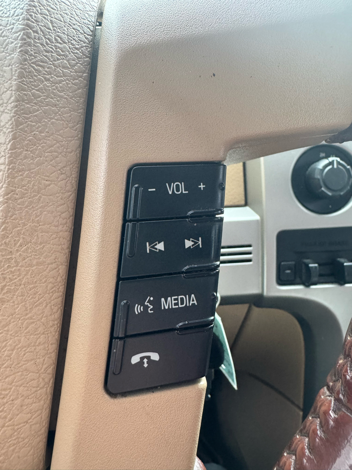 Ford F-150 4WD SuperCrew 145" King Ranch 2013